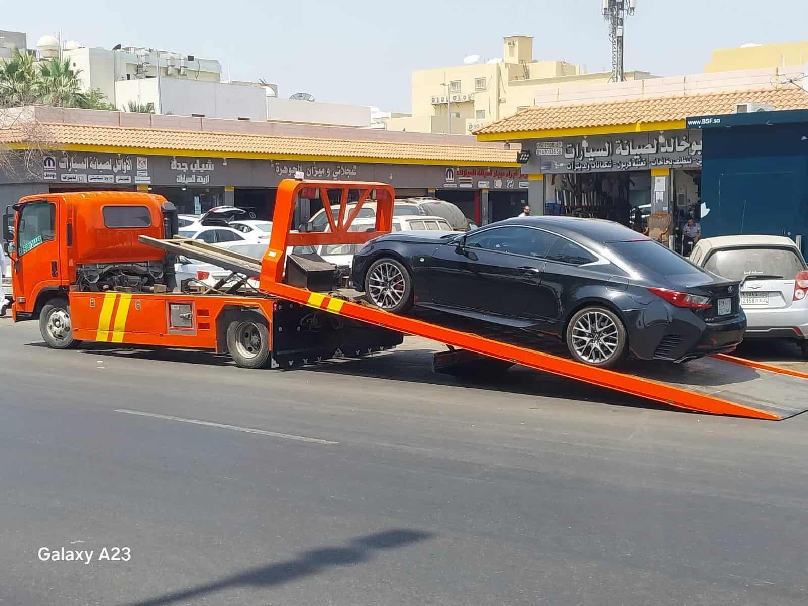 سطحة هيدروليك لنقل السيارات